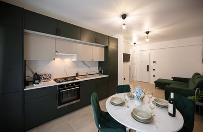 Аренда комфортной 2-комнатной квартиры с видом на море, Мамаия, Констанца, Румыния